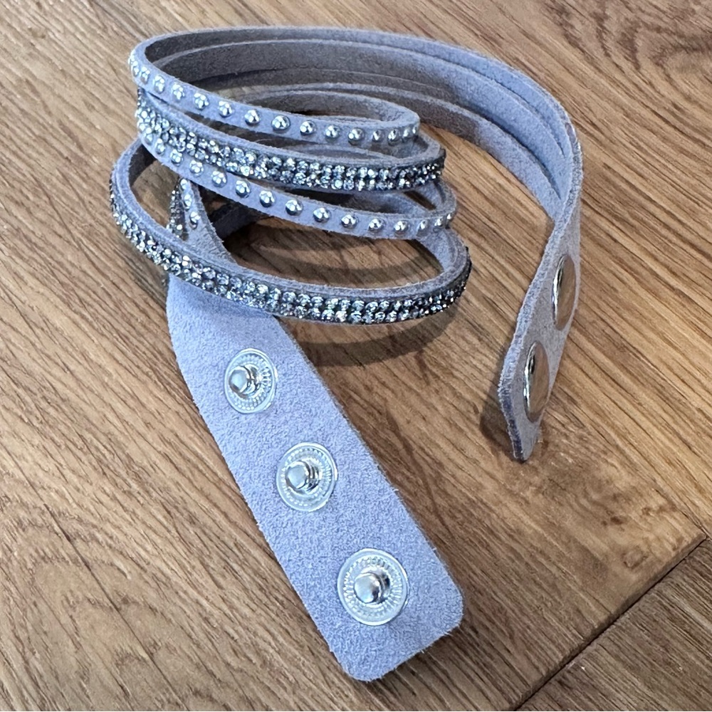 Premier Design Wrap Bracelet Gray With Rhinestones - Picture 3 of 5
